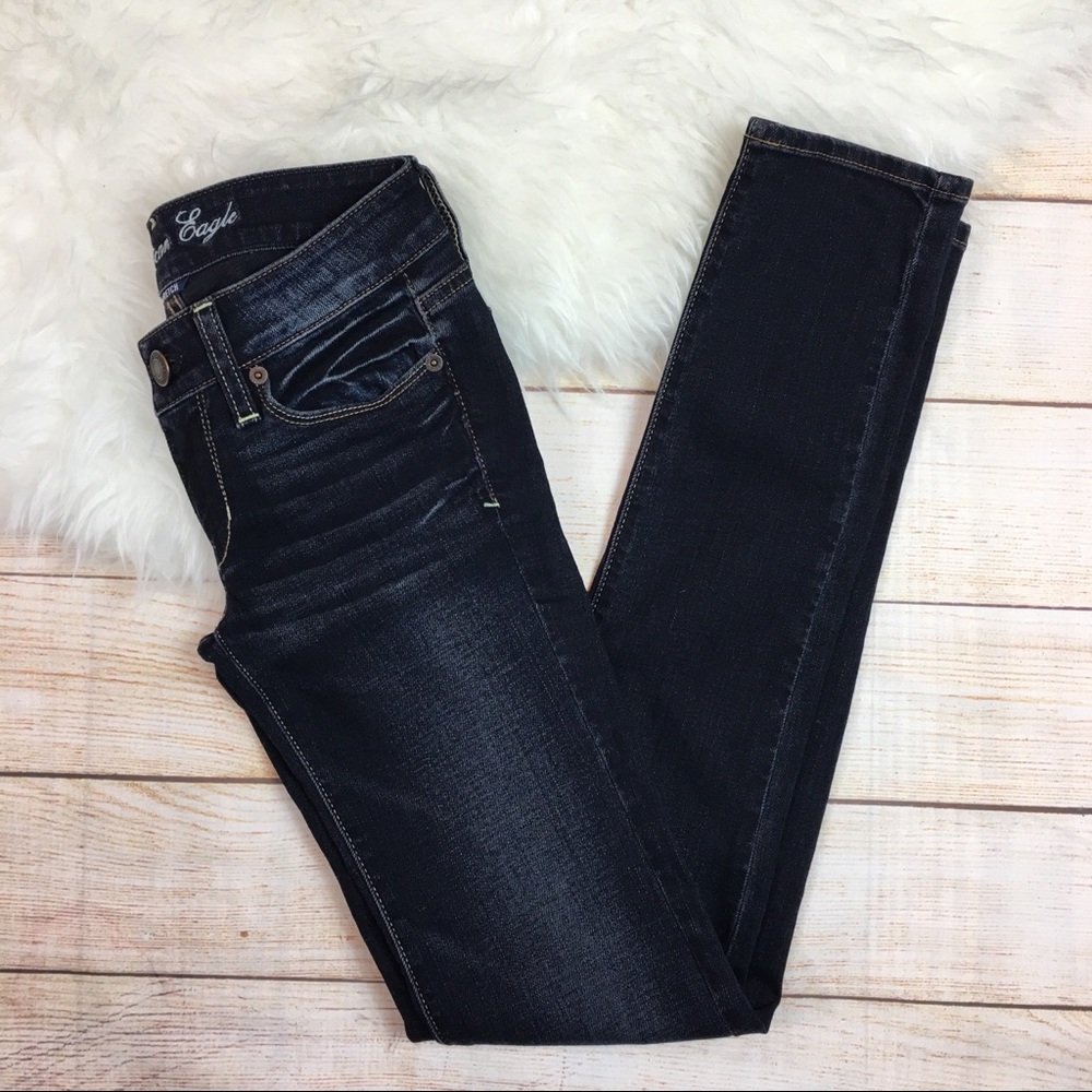 American Eagle dark skinny jeans, like new! 00